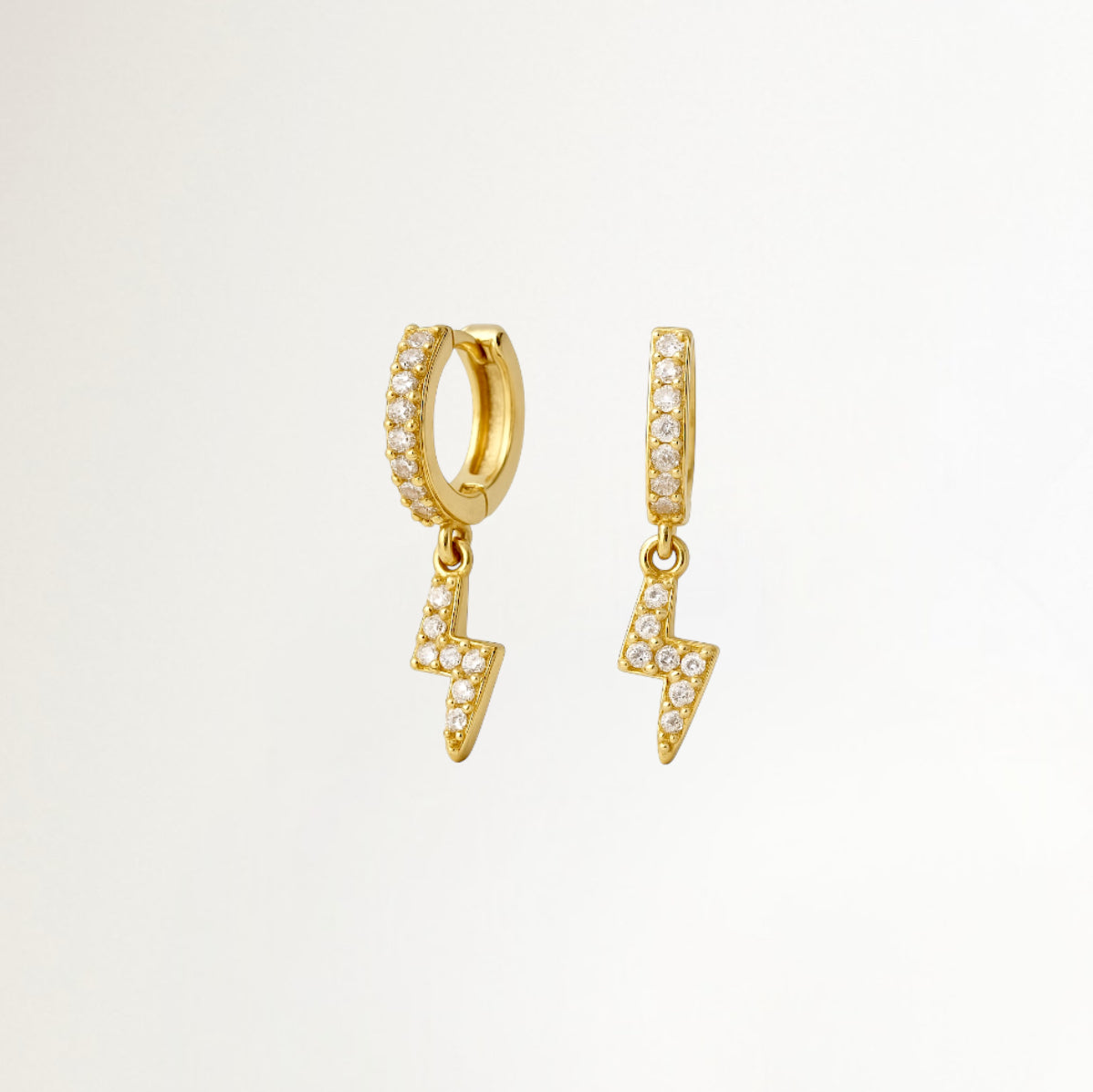 ARITOS RAYO BAÑADAS EN ORO