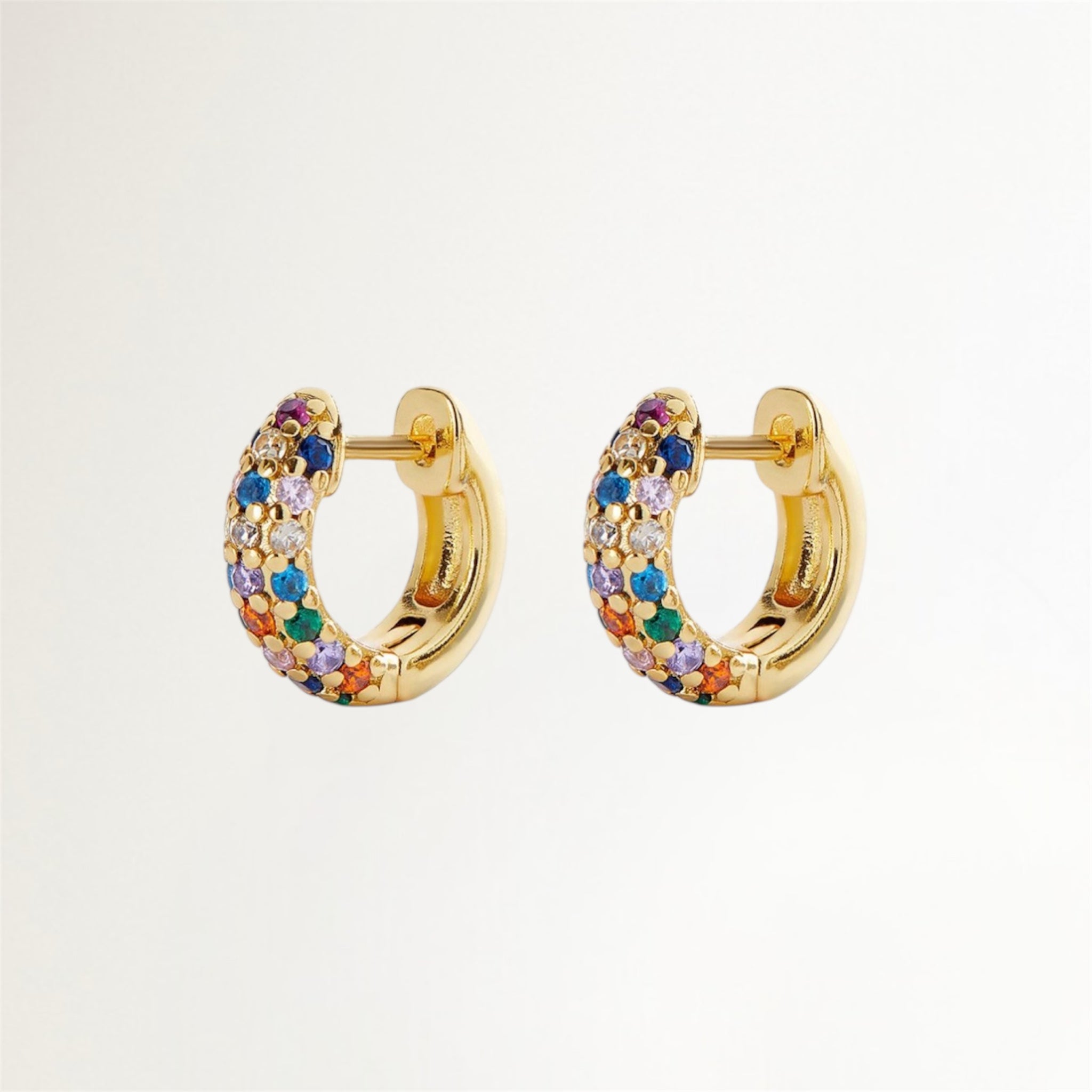 ARGOLLAS DORADAS CON CIRCONES MULTICOLOR