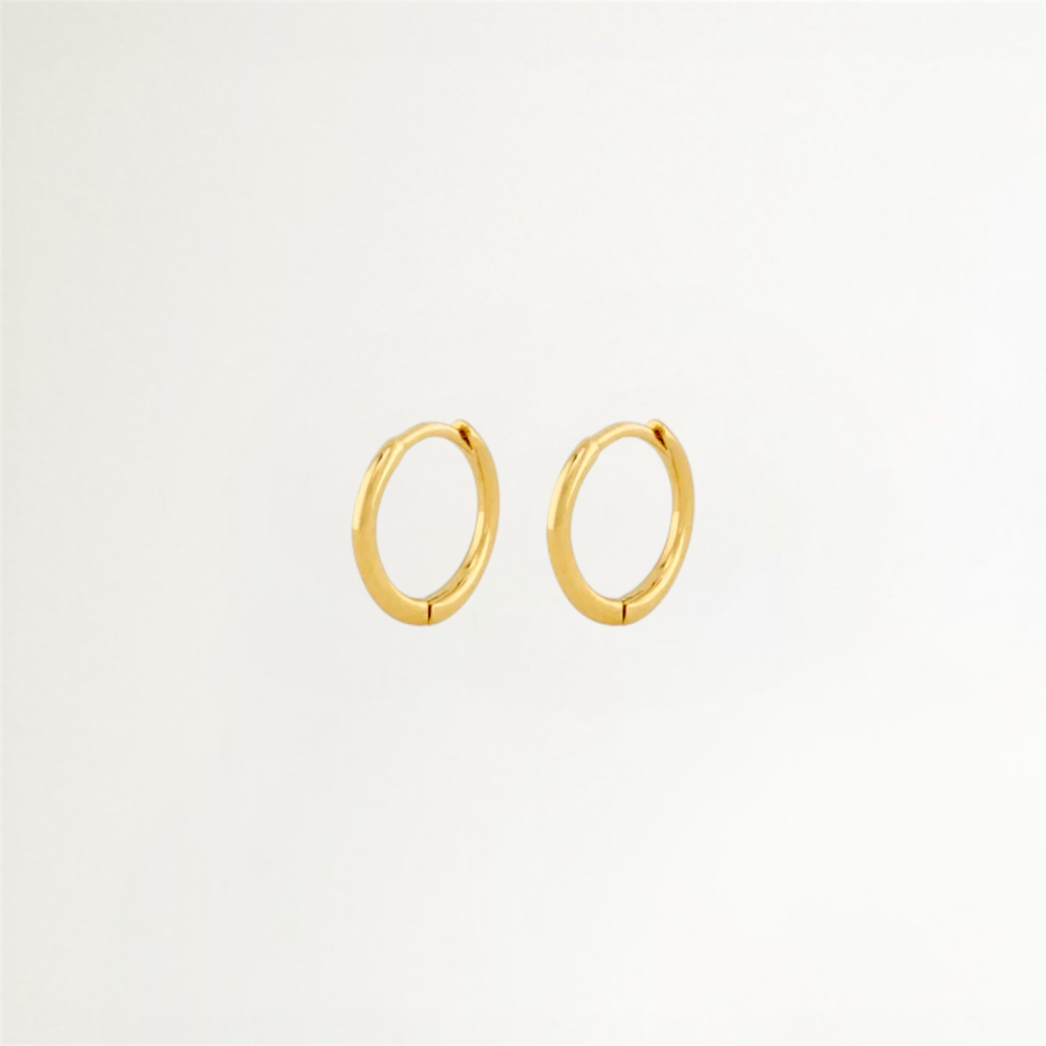 ARITOS LISAS BAÑADAS EN ORO 11MM